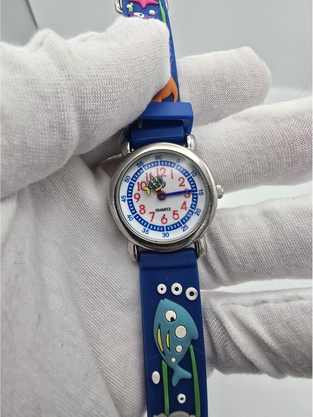 Kids Learn to Tell Time Quartz Watch Blue 3D Fish Silicone Strap Silver Tone